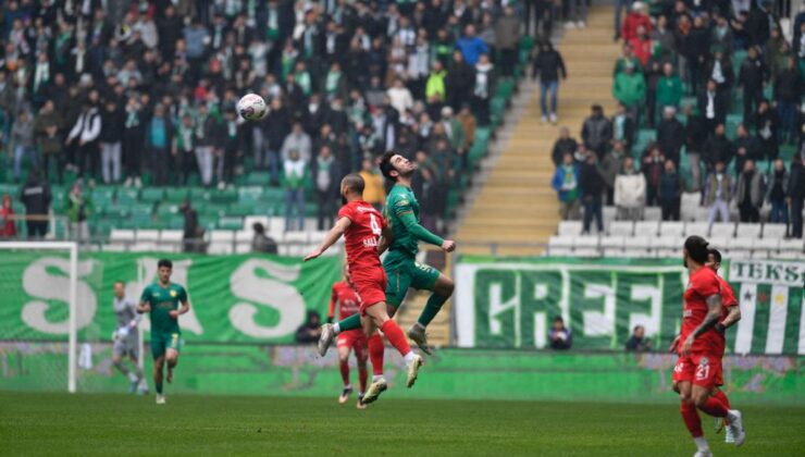 Bursaspor evinde kaybetti: (0-3)