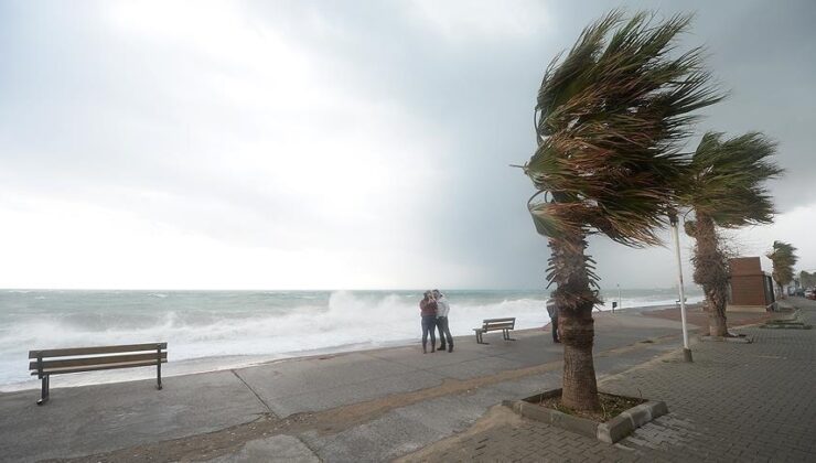 Akdeniz Bölgesi’nde kuvvetli rüzgar ve fırtına uyarısı