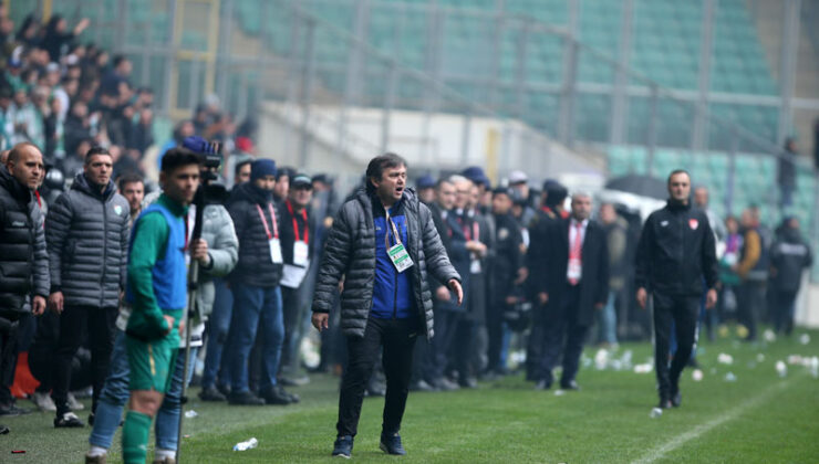 Bursaspor’da teknik direktör arayışı! Takımın başında kim olacak?