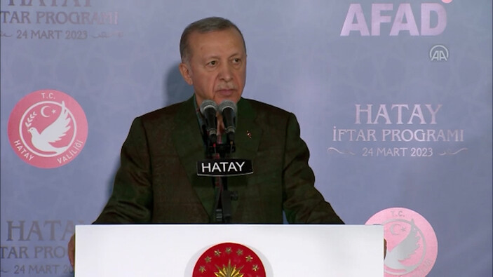 Cumhurbaşkanı Erdoğan Hatay’da konuştu! “Deprem turistlerinden değiliz”