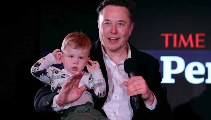 Elon Musk ve Grimes kızlarının adını “Neden” olarak değiştirdi