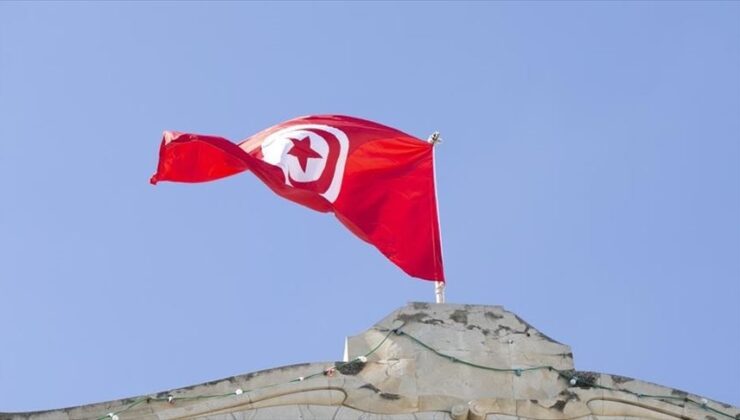 Tunus’ta Cumhurbaşkanı’nın 20 ay önce çalışmalarını dondurduğu Meclis yeniden açıldı