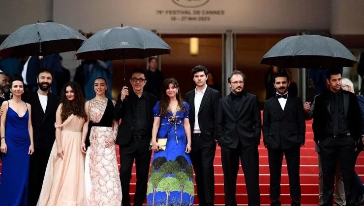 Merve Dizdar’dan Cannes Film Festivali elbisesi eleştirilerine yanıt