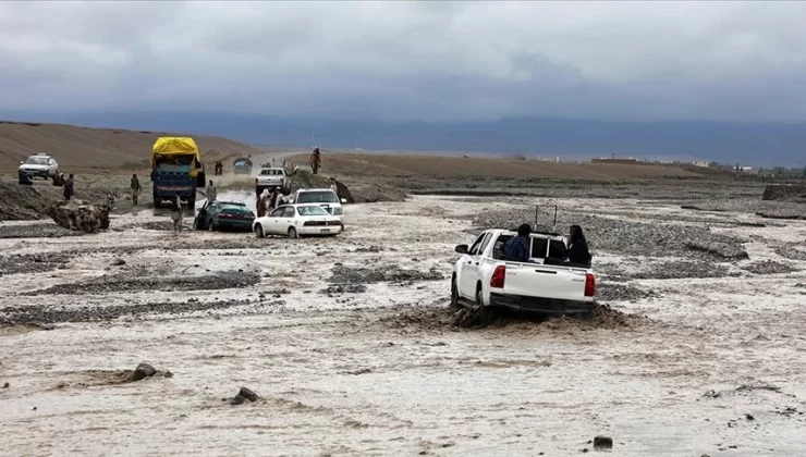 Afganistan’da meydana gelen seller nedeniyle 13 kişi hayatını kaybetti