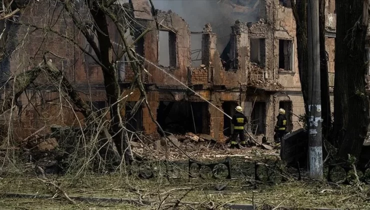 Ukrayna: Rus ordusu Dnipro’da hastaneye füze saldırısı düzenledi, 2 ölü, 30 yaralı