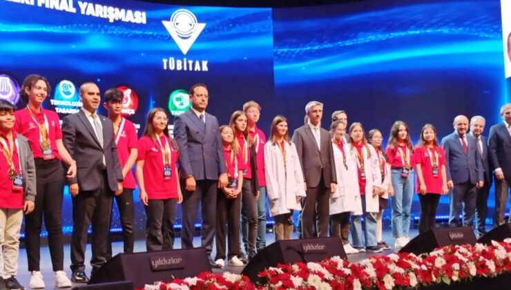 Mustafakemalpaşa Kız Anadolu İmam Hatip Ortaokulu Türkiye birincisi oldu