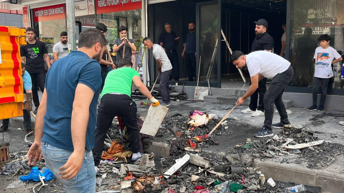 İzmarit yangın çıkardı, 1,5 milyon zarar verdi!