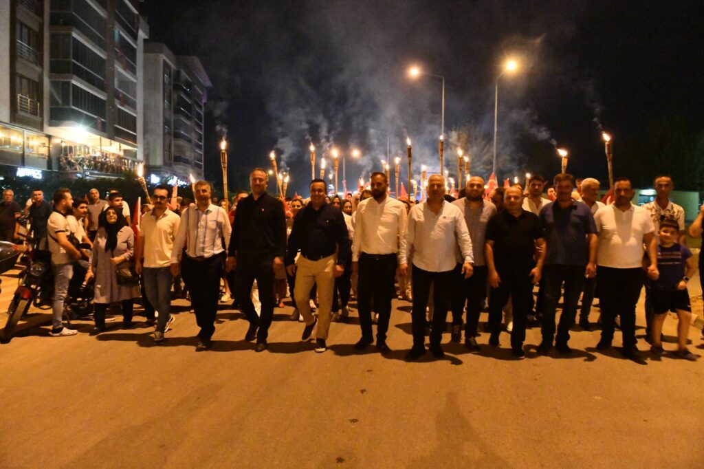 MUSTAFAKEMALPASADA FENER ALAYI COSKUSU YASANDI 1