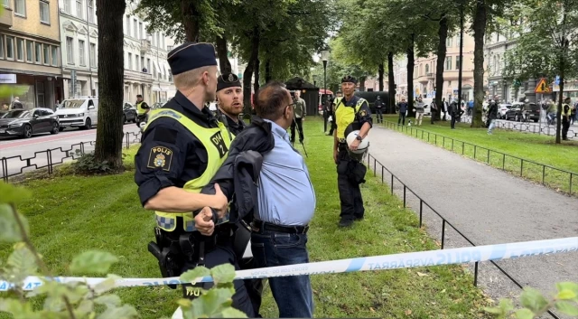 İsveç’te yine çirkin saldırı! Protesto edeni gözaltına aldılar