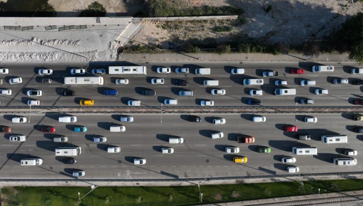 Bursa’da okulun ilk günü yollar doldu ama…