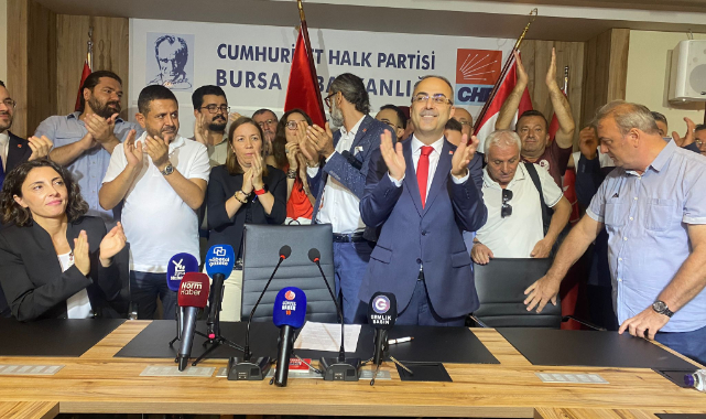 chp bursa da turgut ozkan adayligini acikladi 4765