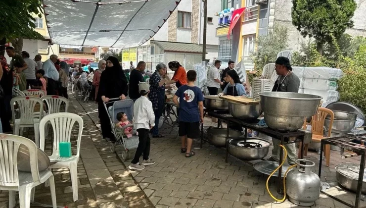 Bedava yemek için “Mevlüt Bulma” grubu kurdular!