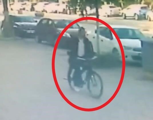 Bursa’da bisiklet hırsızı kameraya yakalandı!
