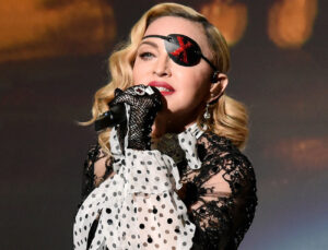 Madonna turneye sorunlu başladı!