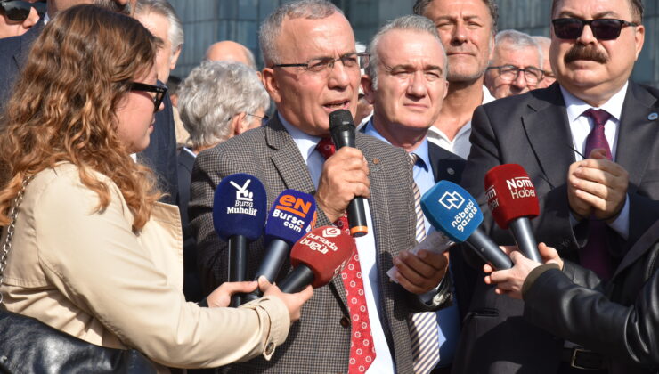 ÇGD’den kelepçeli protesto