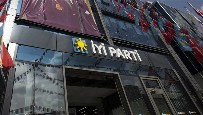 İYİ Parti’de flaş istifa! Bir isim daha partiden ayrıldı