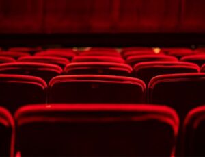 Hafta sonu sinemalarda 1 milyon sınırı aşıldı