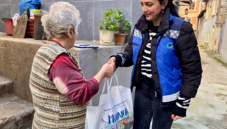 Mudanya Belediyesi’nden emeklilere gıda desteği