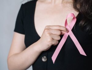 Meme kanserine karşı harekete geçmek için 8 neden!