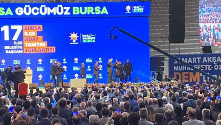 Cumhurbaşkanı Erdoğan’a Tofaş Spor Salonu’nda coşkulu karşılama