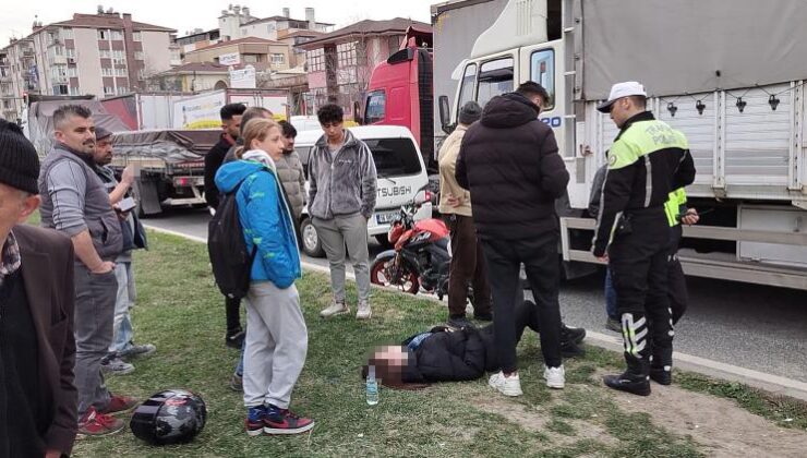Bursa’da ilginç kaza! Motosikletle yayaya çarptı…