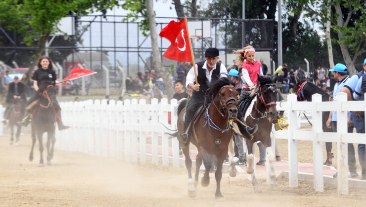 Rahvan atları Bursa’da fetih coşkusunu zirveye taşıdı