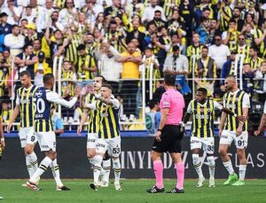 Sezonu 6 gollü galibiyetle tamamlayan Fenerbahçe, ligi 99 puanla 2. bitirdi